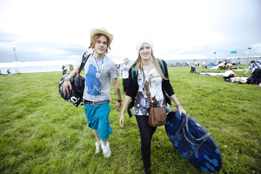 Festivalgoers and atmosphere at Global Gathering 2009